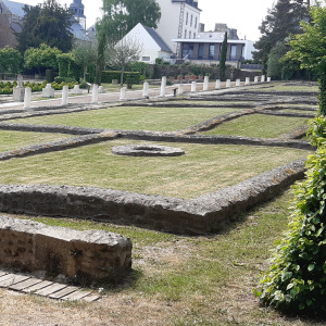 Mme Foucault à Corseul